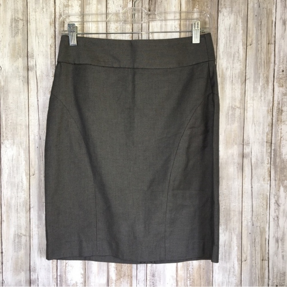 Banana Republic Grey Pencil Skirt - Picture 1 of 3